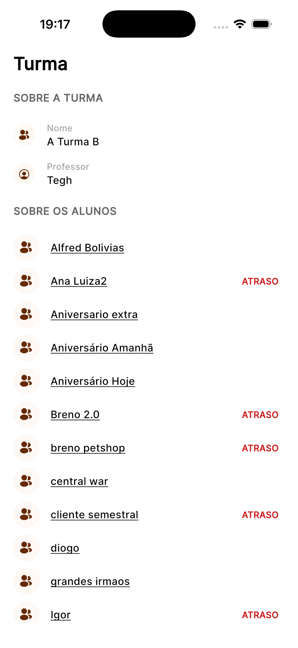 Tela de detalhes de uma turma no LEP App, com seus alunos.